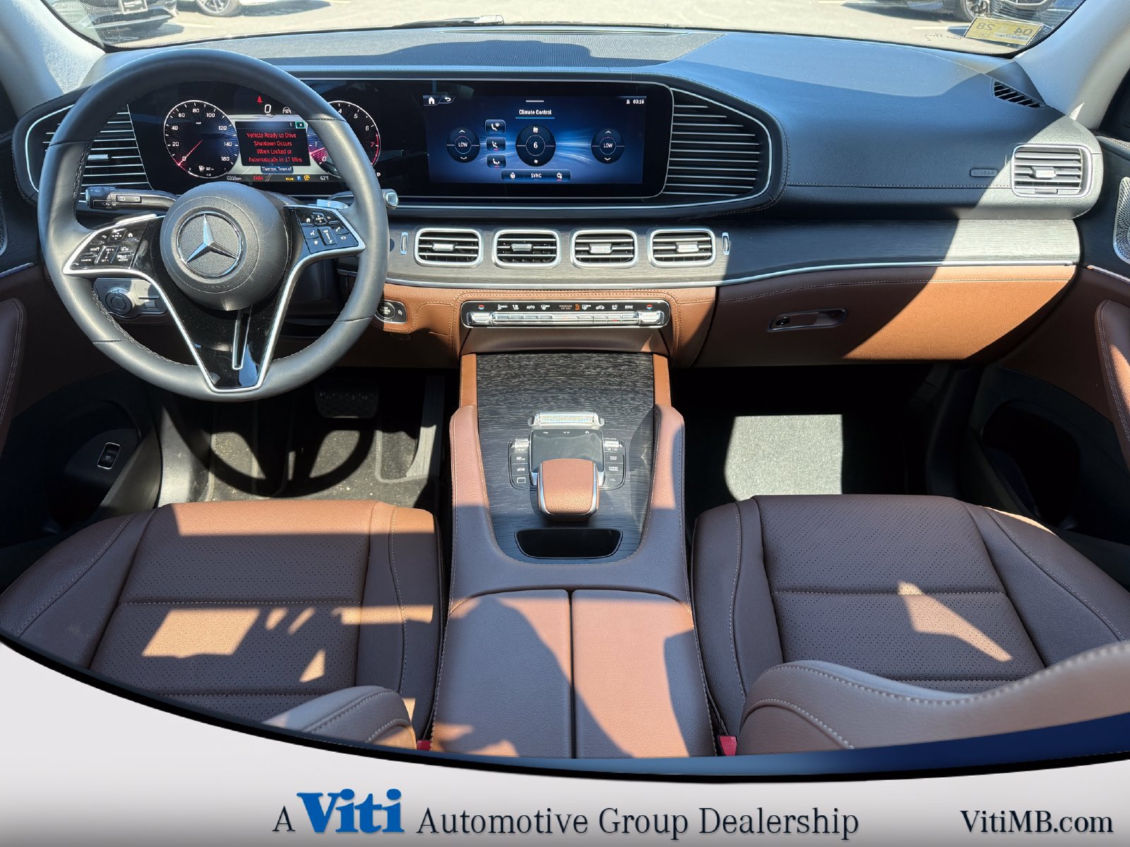 Used 2025 Mercedes-Benz GLE 350 4MATIC image 2