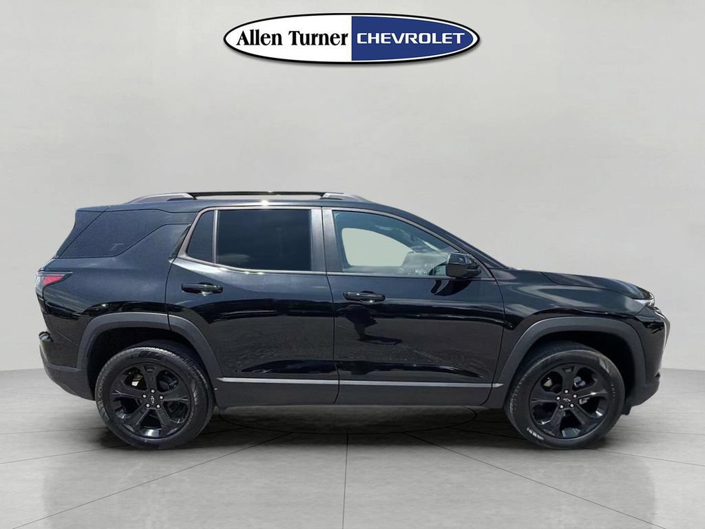 New 2026 Chevrolet Equinox LT w/ Convenience Package II FWD image 3