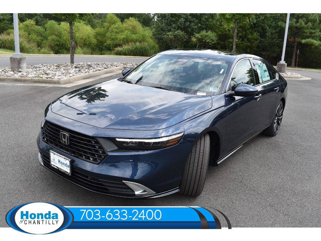 New 2026 Honda Accord Hybrid Touring image 3