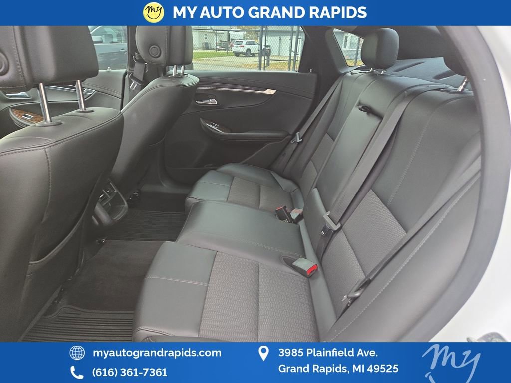 Used 2014 Chevrolet Impala LT w/ Convenience Package image 41