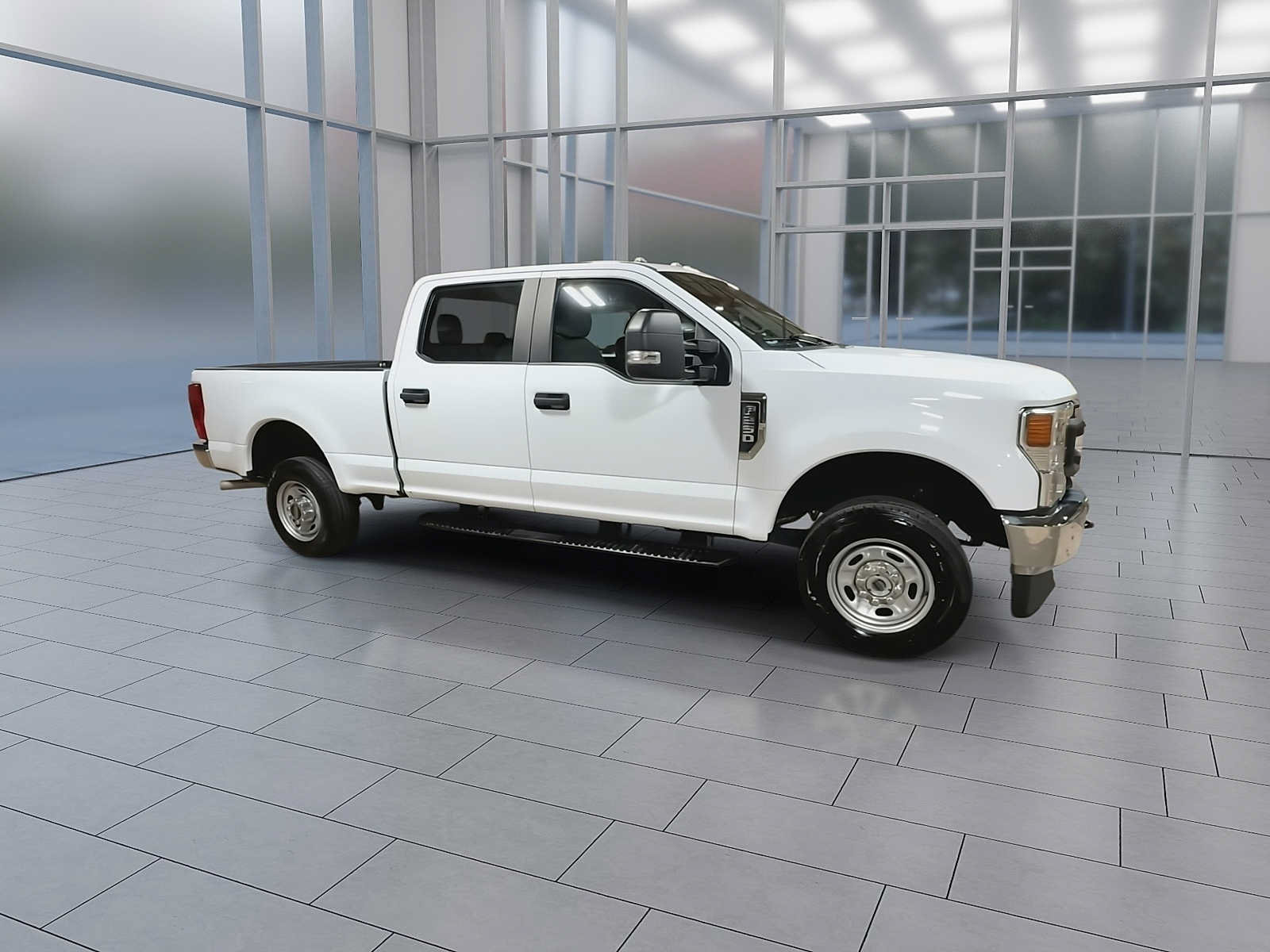 Used 2022 Ford F250 XL w/ Power Equipment Group AWD/4WD image 2