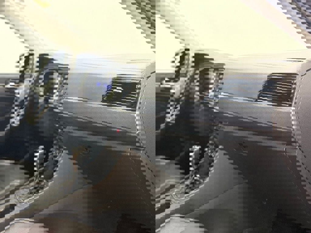 Used 2022 Volkswagen Jetta SE image 18