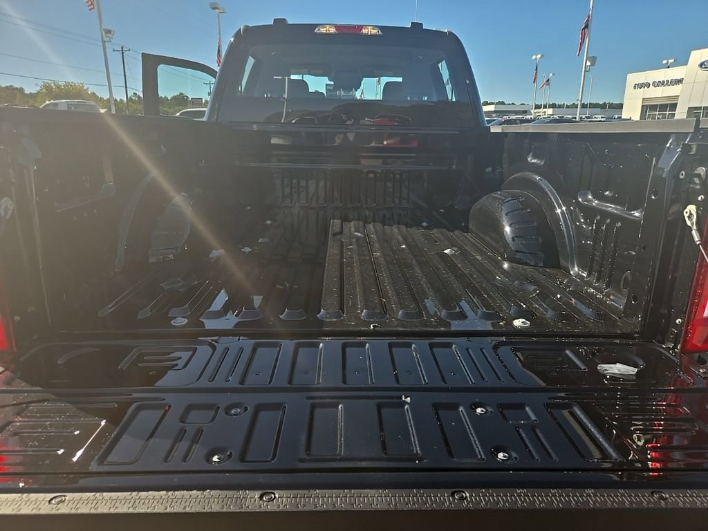 New 2026 Ford F250 XL w/ F-250 >10K GVWR Package image 25