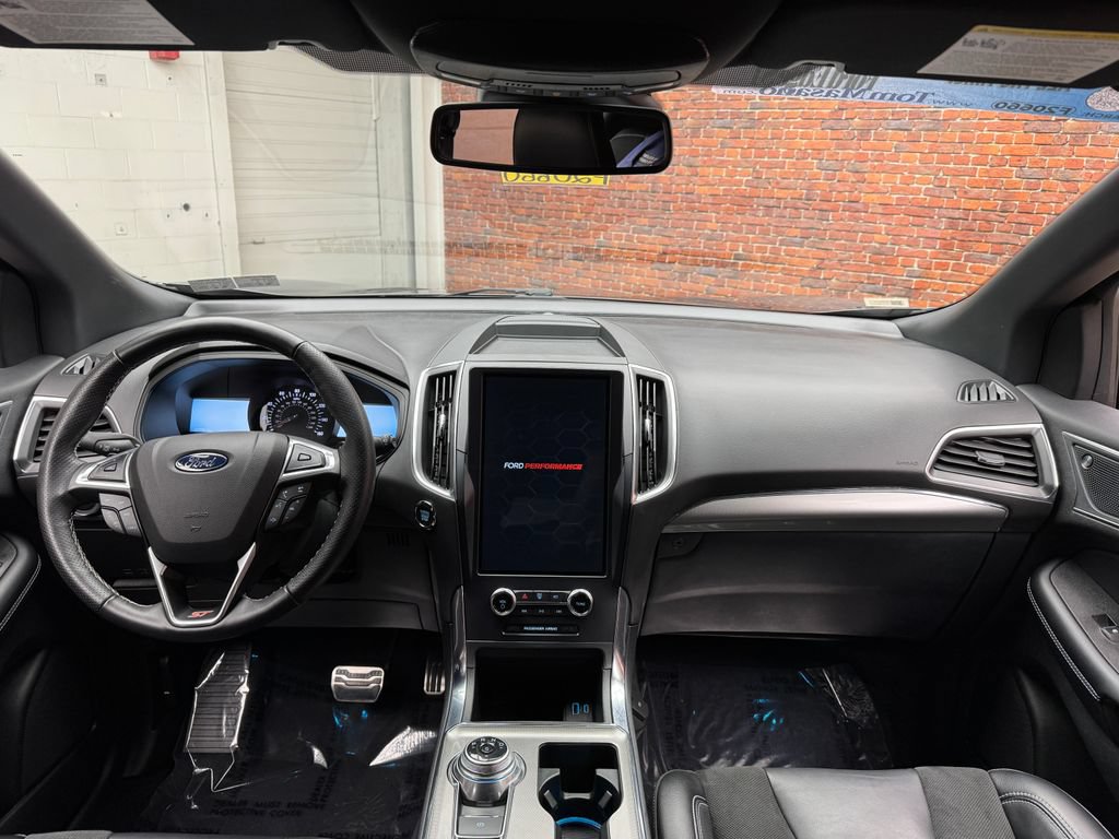 Used 2023 Ford Edge ST AWD/4WD image 12