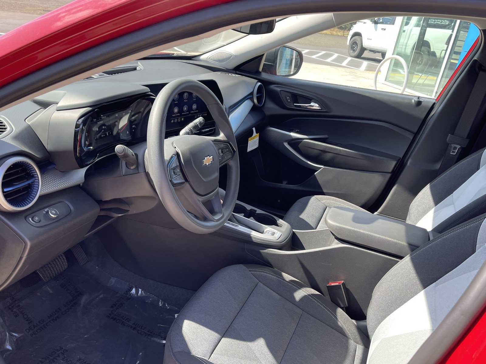 Used 2026 Chevrolet Trax LS FWD image 10