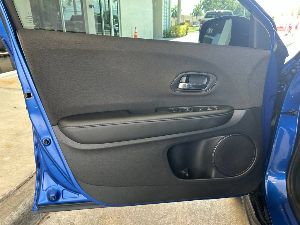 Used 2022 Honda HR-V Sport image 31