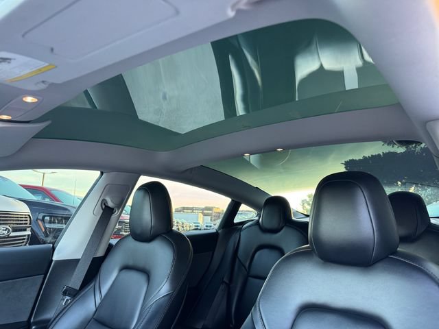 Used 2021 Tesla Model 3 Performance AWD/4WD image 27