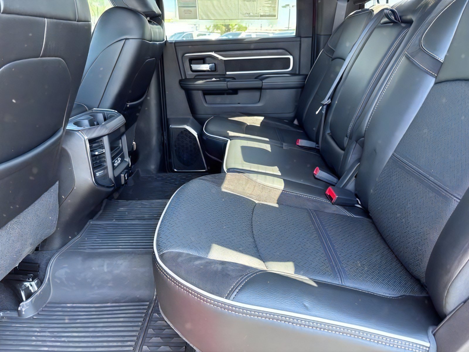 New 2026 RAM 2500 Laramie w/ Sport Appearance Package AWD/4WD image 13