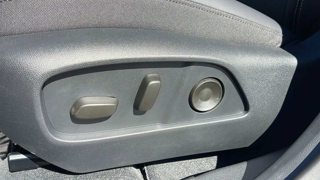 New 2026 GMC Terrain Elevation w/ Elevation Premium Package image 11