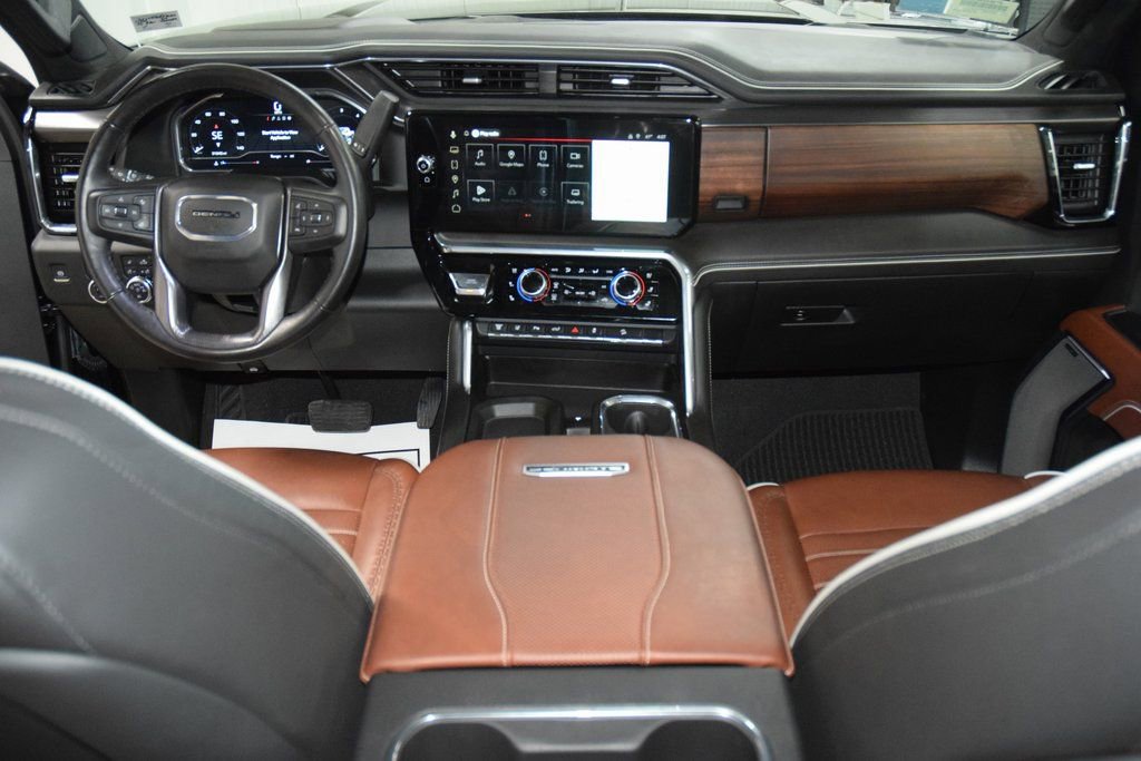 Used 2024 GMC Sierra 3500 Denali Ultimate image 35