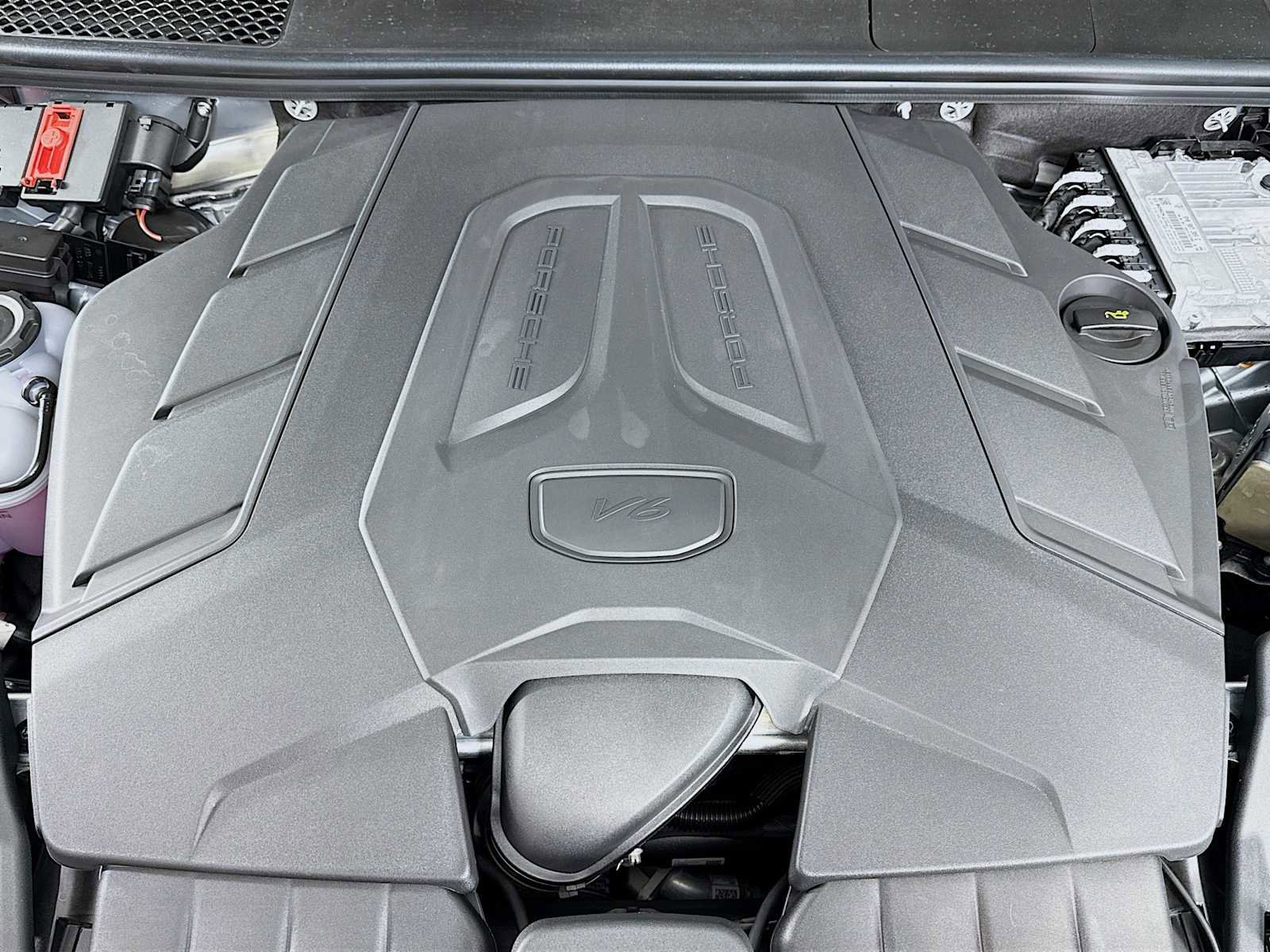 New 2026 Porsche Cayenne image 31