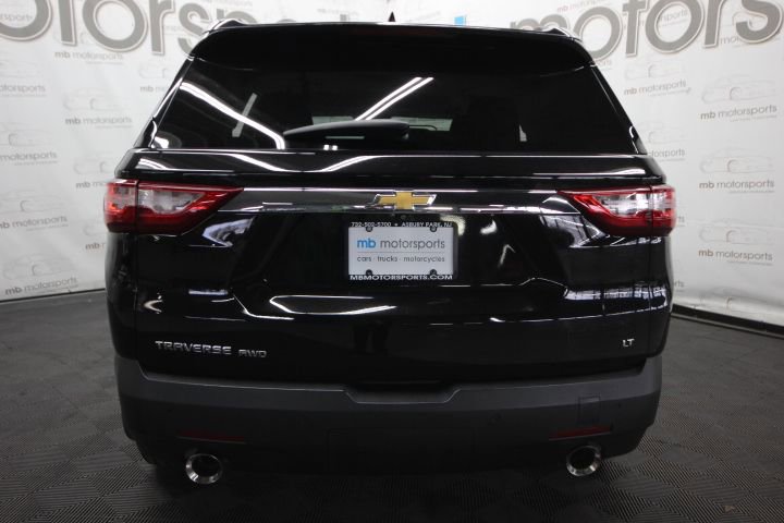 Used 2020 Chevrolet Traverse LT w/ Driver Confidence II Package AWD/4WD image 5
