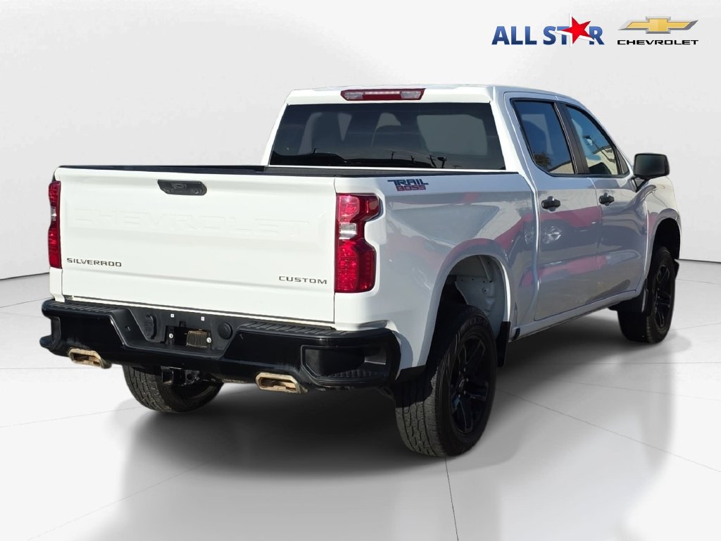 Used 2025 Chevrolet Silverado 1500 Custom Trail Boss AWD/4WD image 3