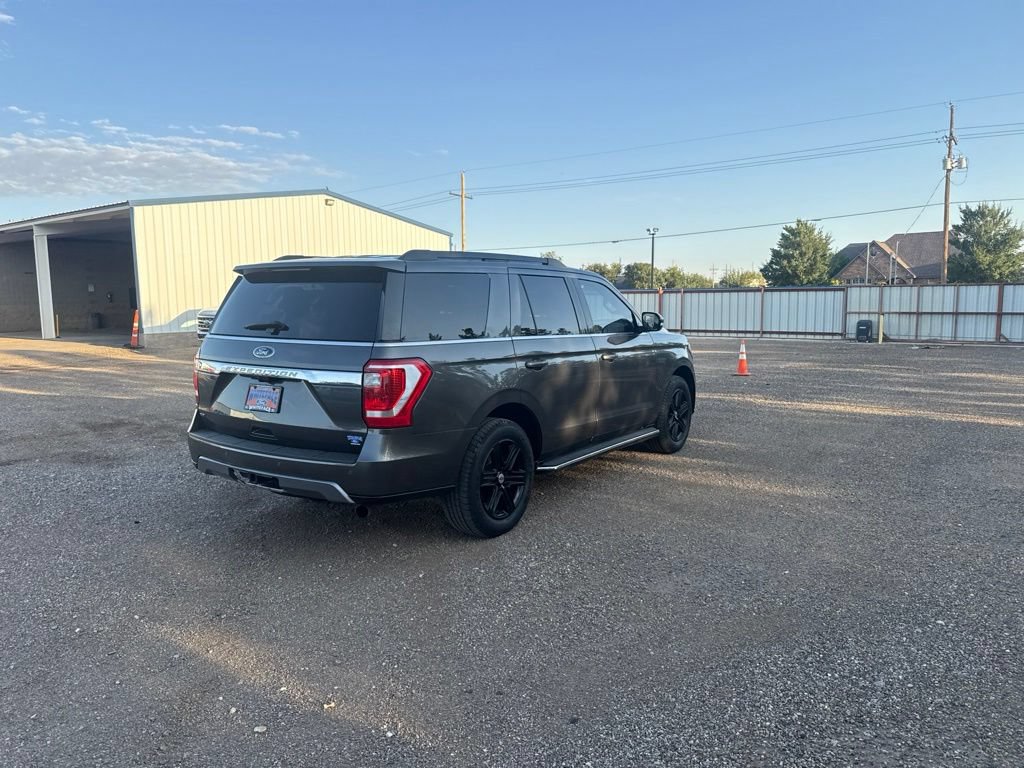 Used 2019 Ford Expedition XLT w/ Equipment Group 202A RWD image 6