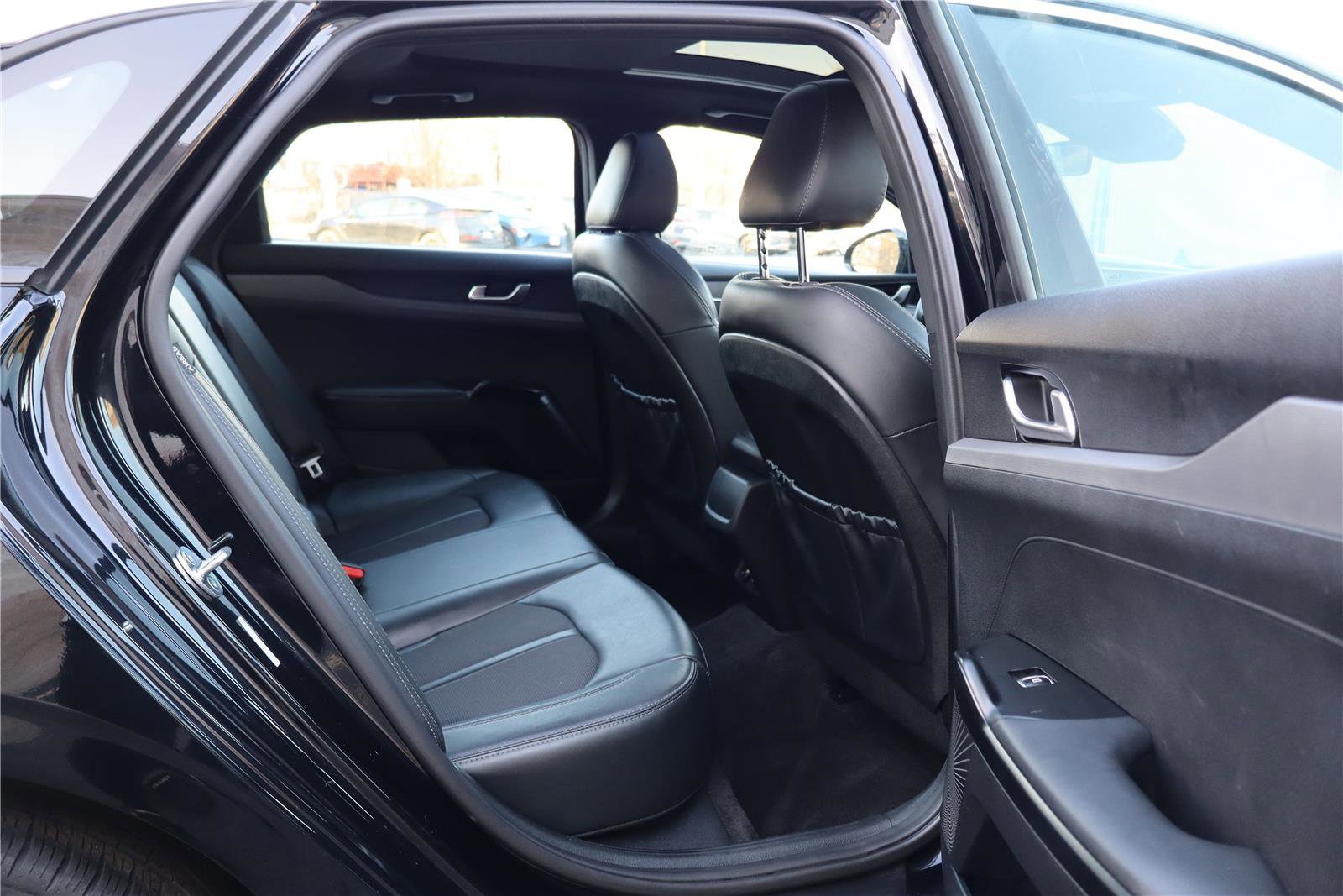 Used 2023 Kia K5 GT-Line image 31