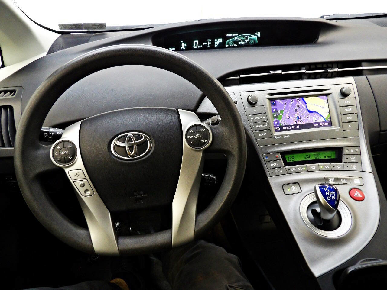 Used 2013 Toyota Prius Three FWD image 18