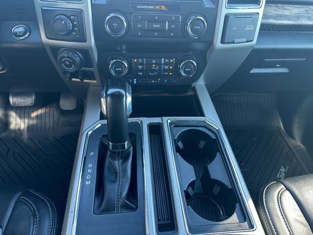 Used 2020 Ford F150 Lariat image 16