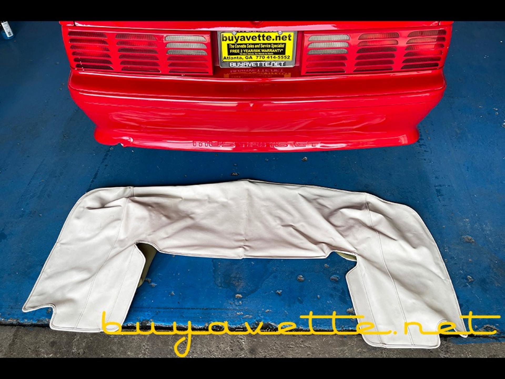 Used 1990 Ford Mustang GT RWD image 12