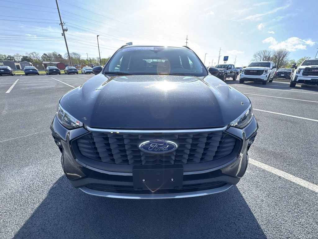 Used 2025 Ford Escape Platinum AWD/4WD image 26