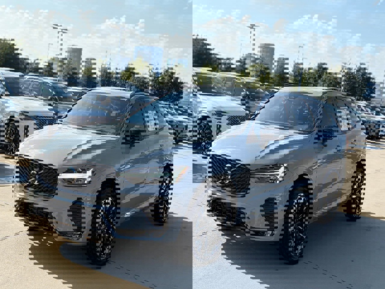 New 2026 Volvo XC60 B5 Plus w/ Protection Package Premier image 3