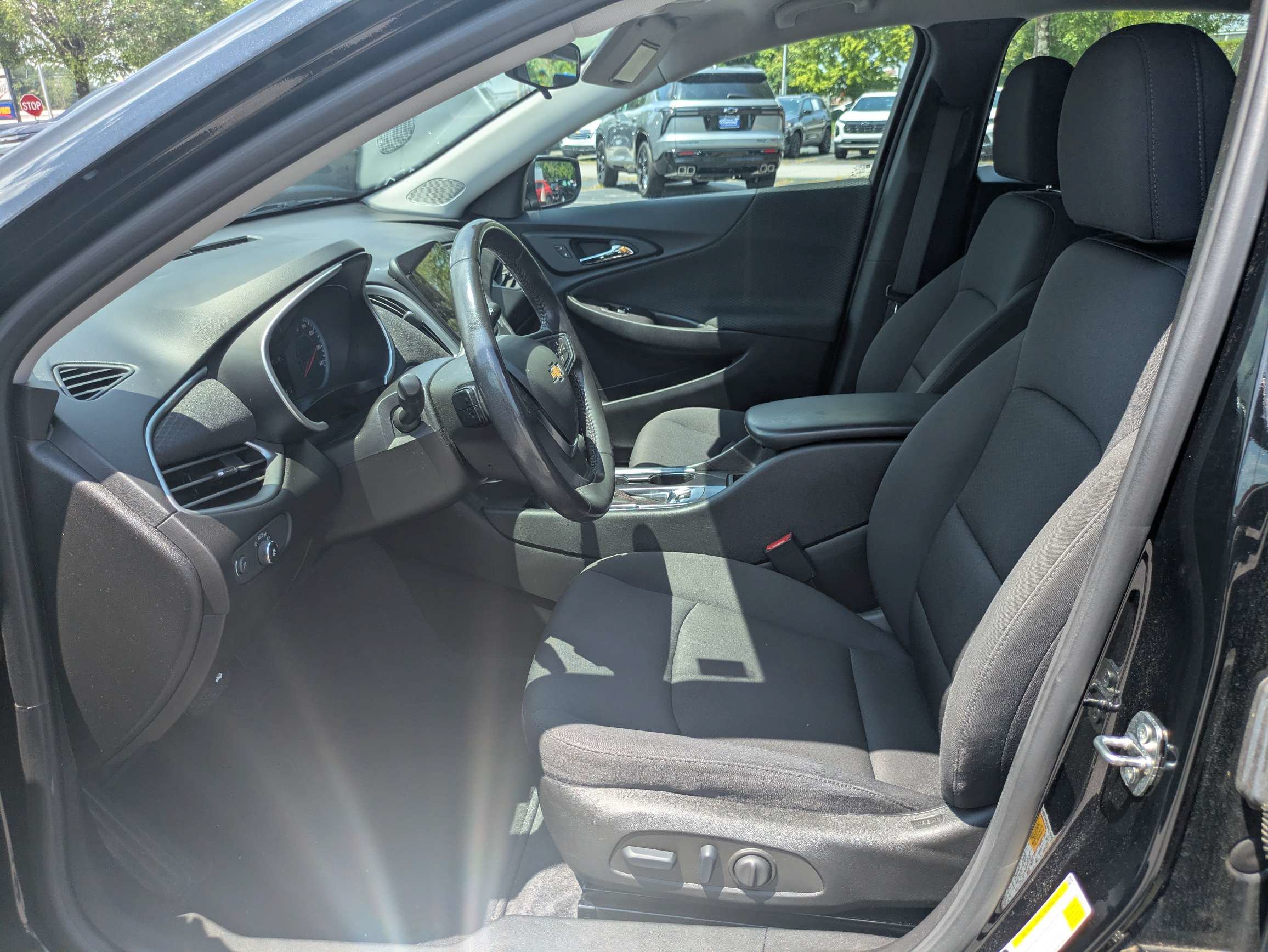 Used 2022 Chevrolet Malibu RS FWD image 20