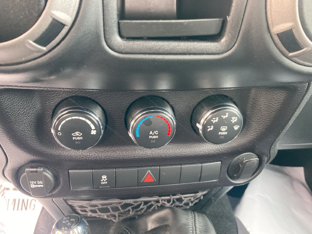 Used 2016 Jeep Wrangler Sport w/ Quick Order Package 23S AWD/4WD image 25