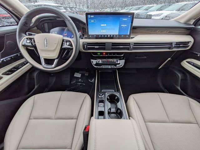 New 2026 Lincoln Corsair Reserve image 13