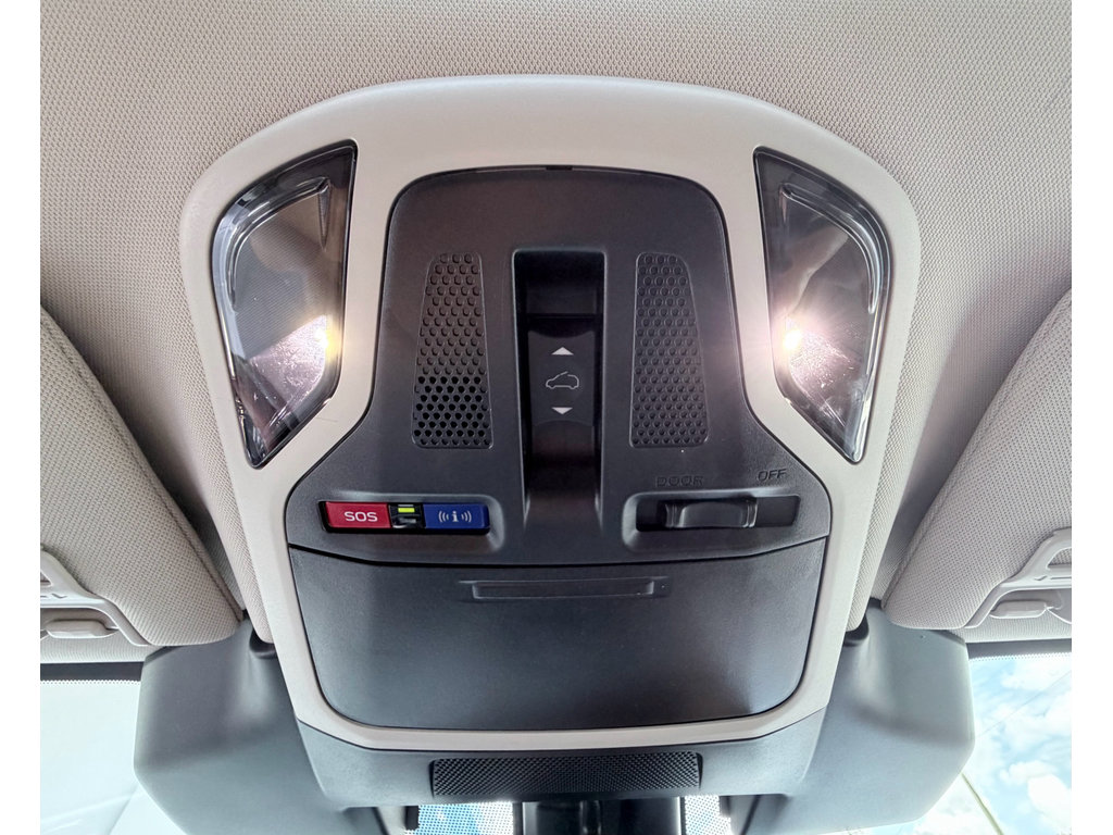 Used 2024 Subaru Outback Touring XT image 18