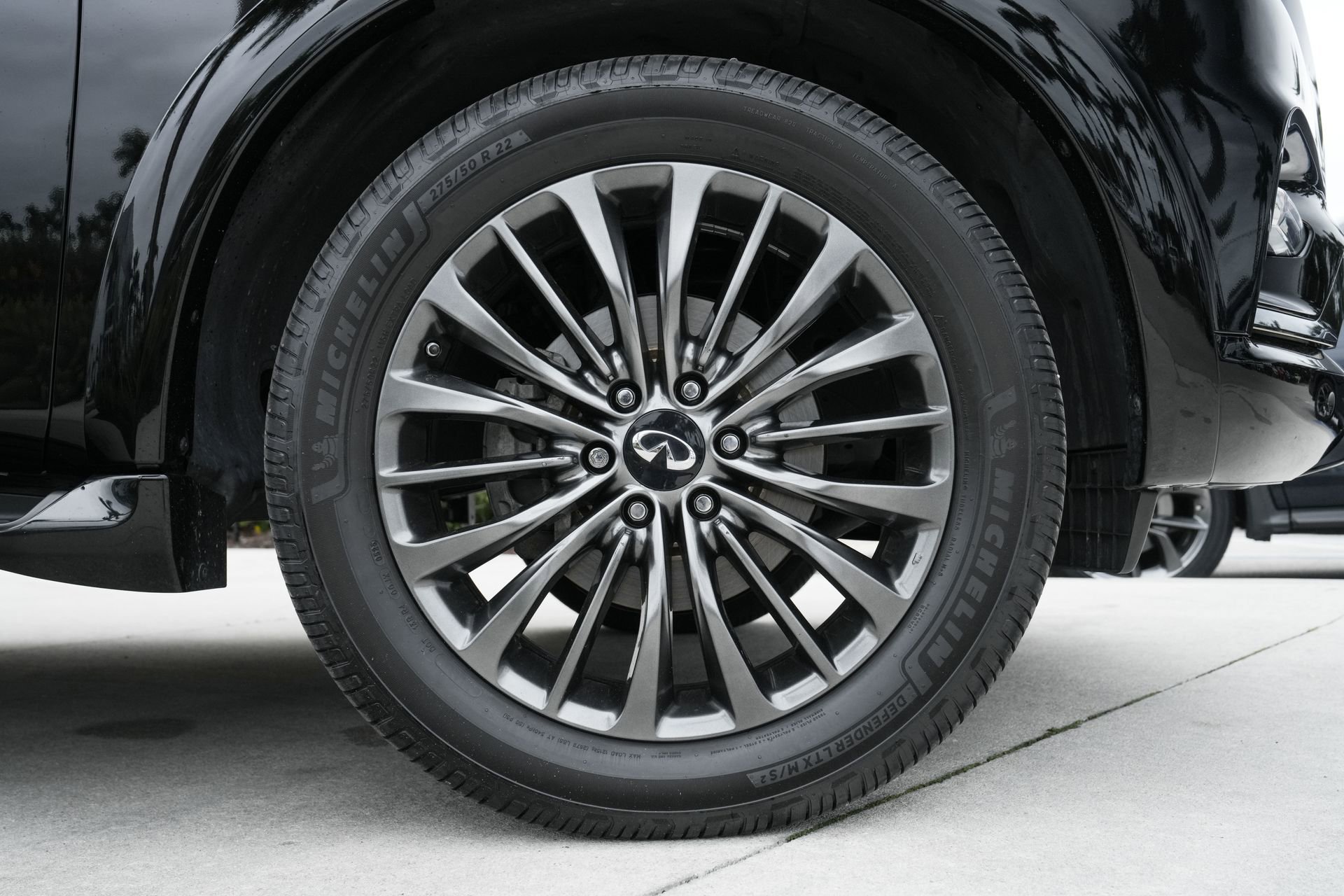 Used 2023 INFINITI QX80 Premium Select w/ Cargo Package image 12