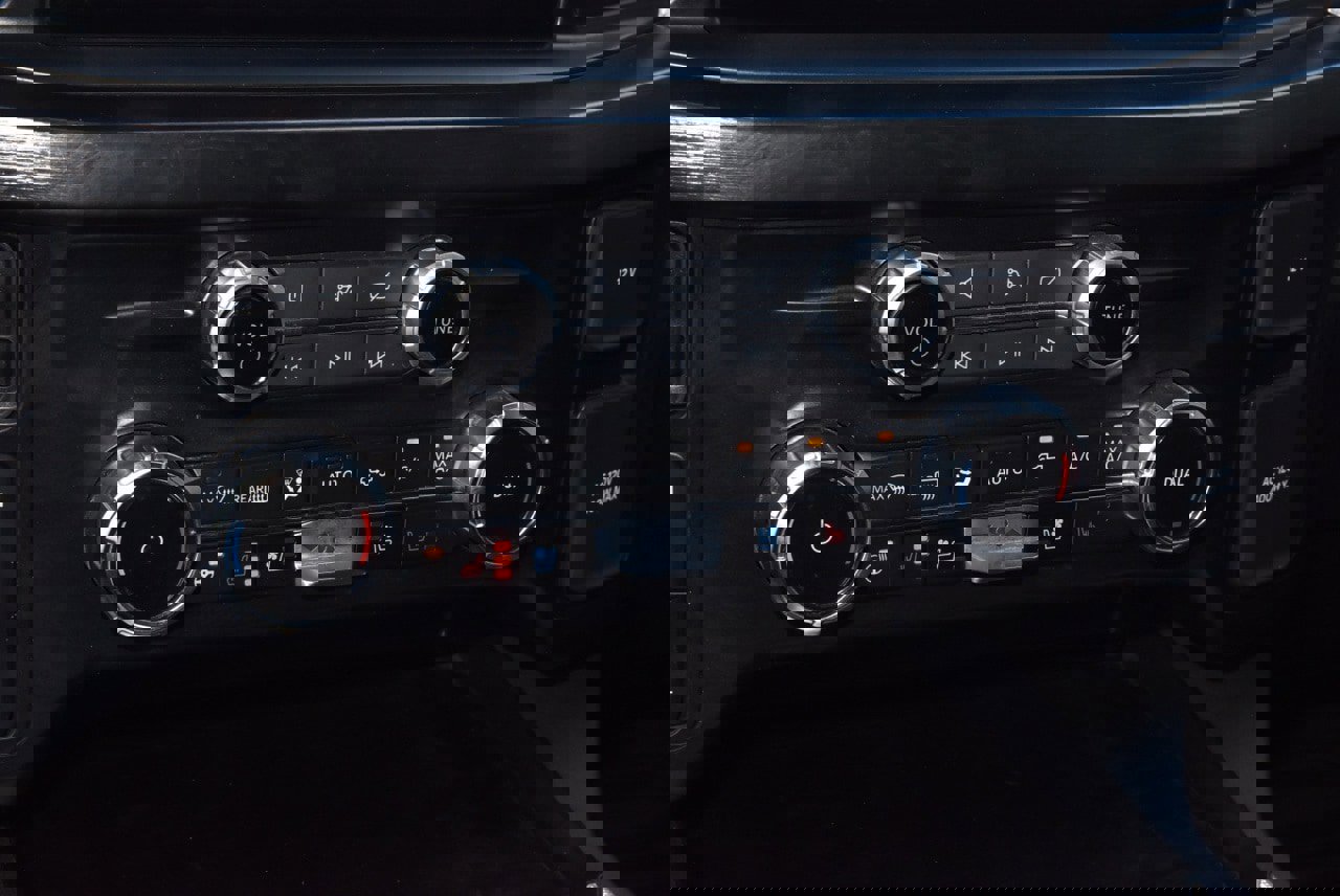 Used 2023 Ford F350 Lariat w/ Lariat Ultimate Package image 29