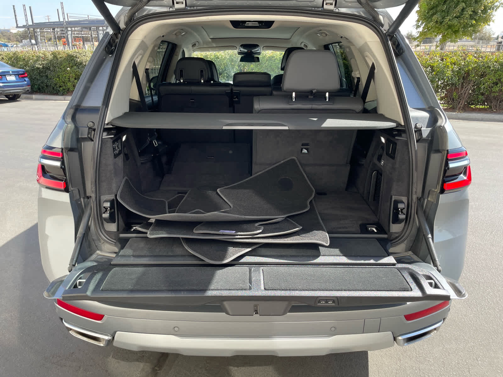 Used 2024 BMW X7 xDrive40i image 18