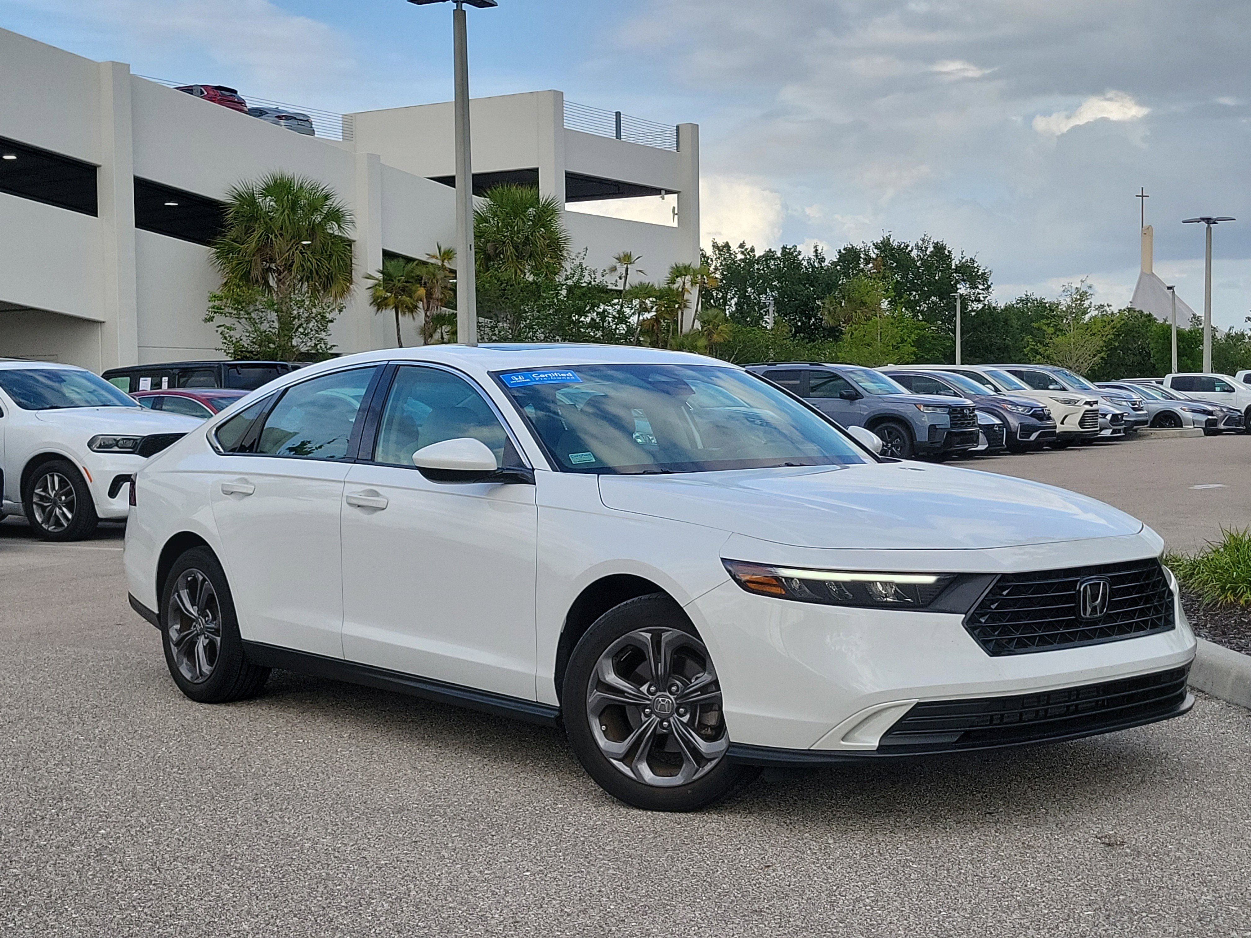 Used 2023 Honda Accord EX image 32