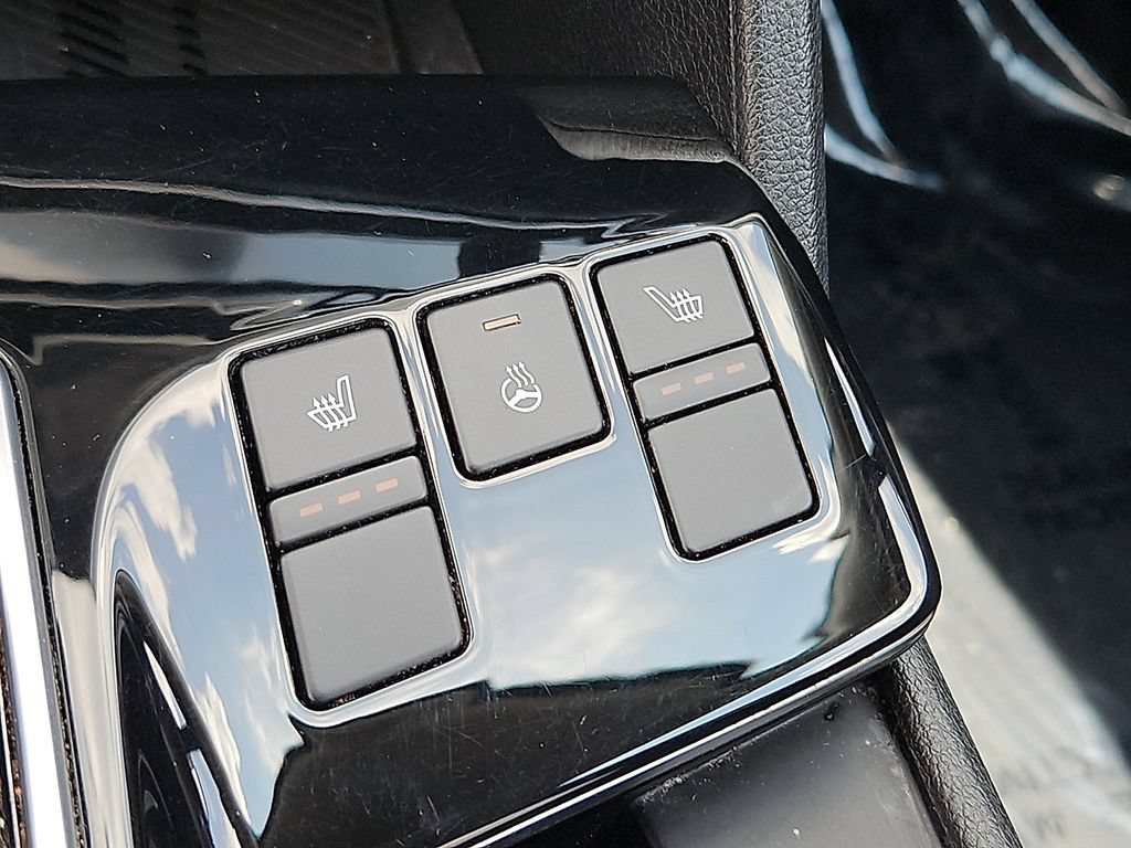 Certified 2023 Kia Sportage EX AWD/4WD image 17