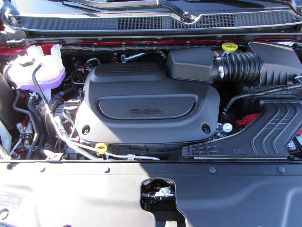 New 2026 Chrysler Pacifica Select image 9