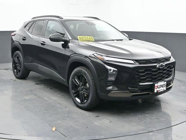 Used 2024 Chevrolet Trax ACTIV w/ Driver Confidence Package FWD image 2