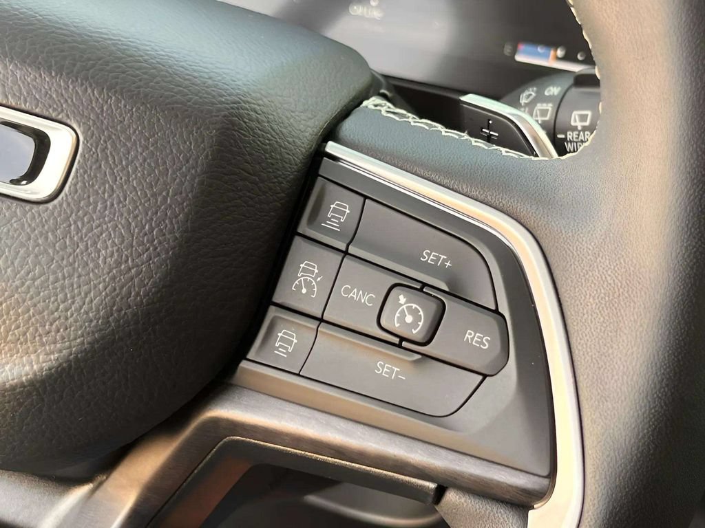 Used 2022 Jeep Grand Cherokee Limited 4xe w/ Luxury Tech Group II AWD/4WD image 14
