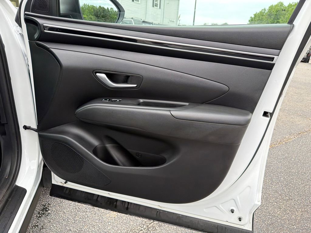 Used 2023 Hyundai Tucson SE FWD image 14
