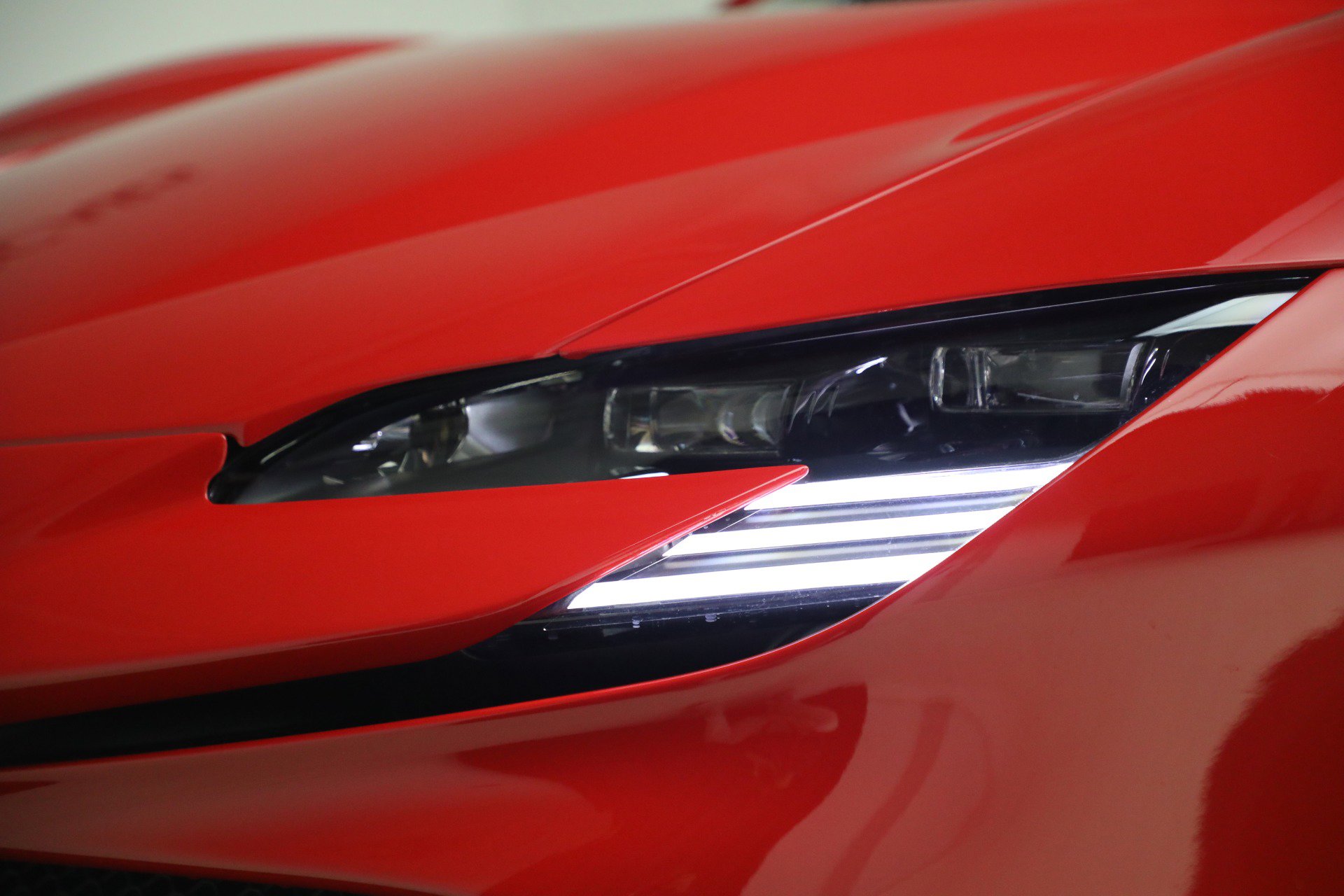 Certified 2022 Ferrari SF90 Stradale AWD/4WD image 28