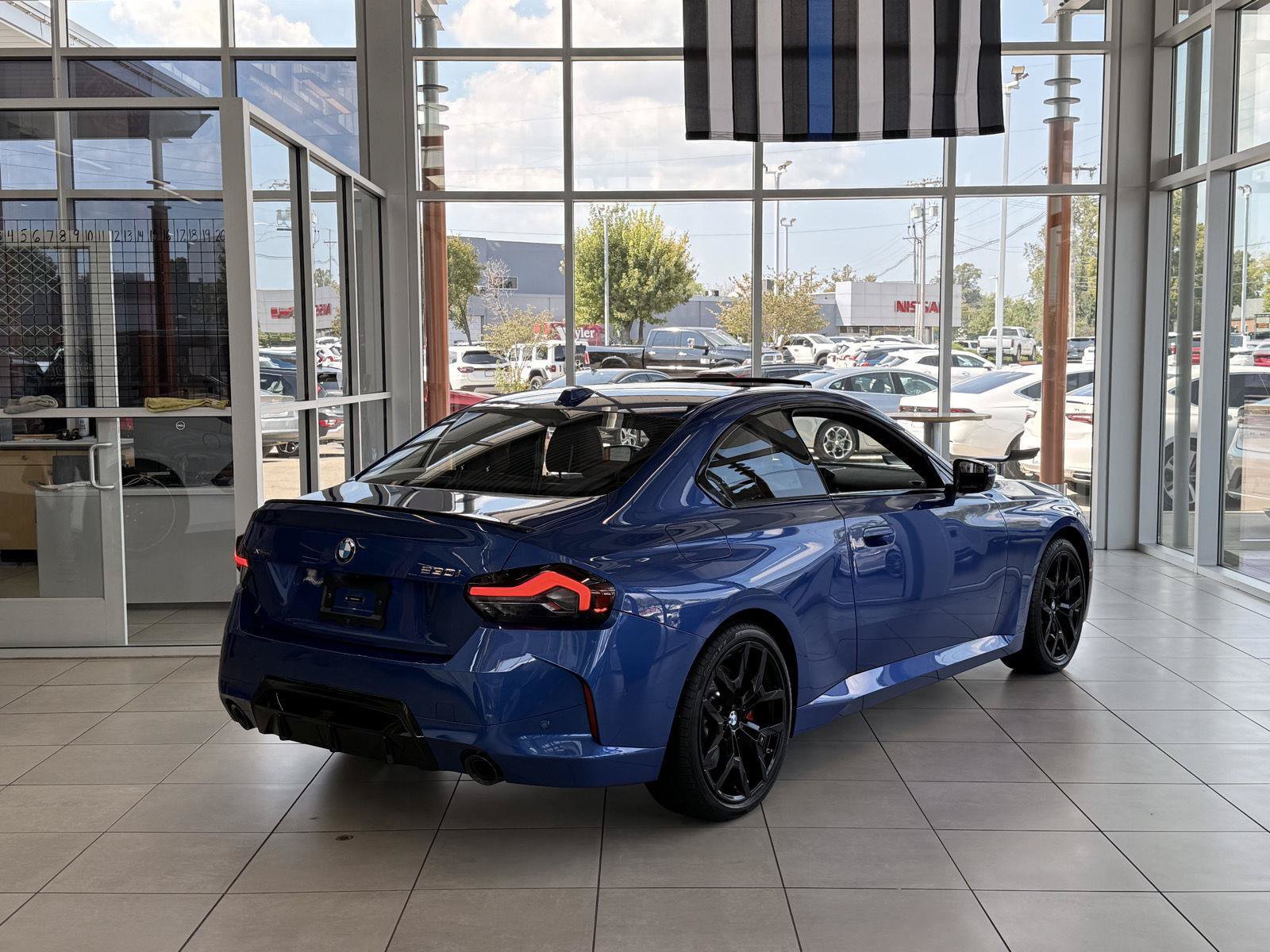 Used 2026 BMW 230i xDrive Coupe AWD/4WD image 4