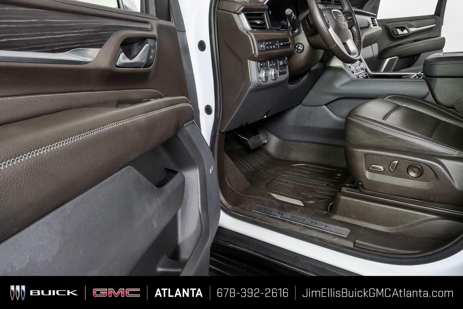Certified 2022 GMC Yukon XL Denali w/ Max Trailering Package AWD/4WD image 8