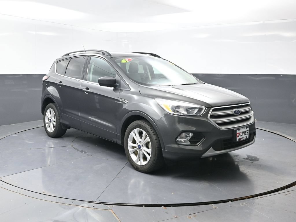Used 2018 Ford Escape SE w/ SE Sync 3 Package FWD image 5