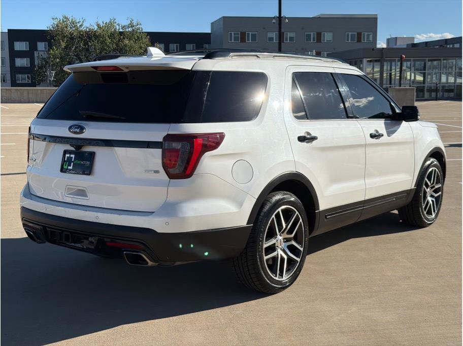 Used 2017 Ford Explorer Sport w/ Equipment Group 401A AWD/4WD image 8