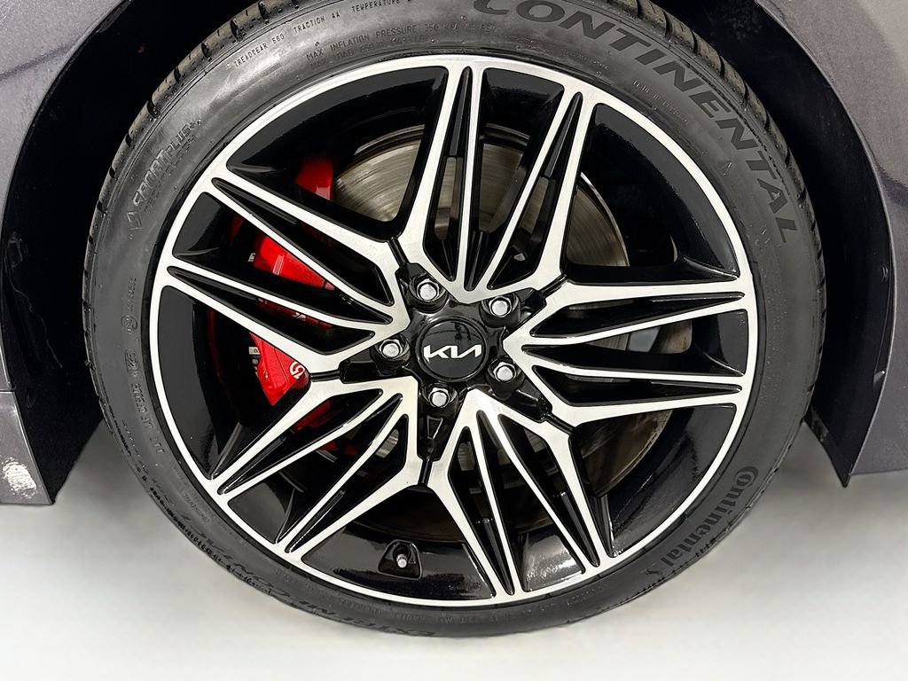 Used 2022 Kia Stinger GT1 w/ Red Interior Color Package image 33