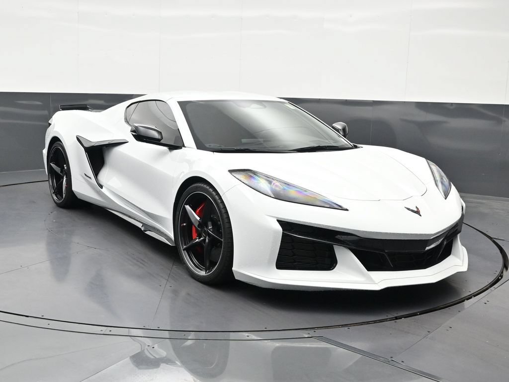 Used 2025 Chevrolet Corvette E-Ray AWD/4WD image 8