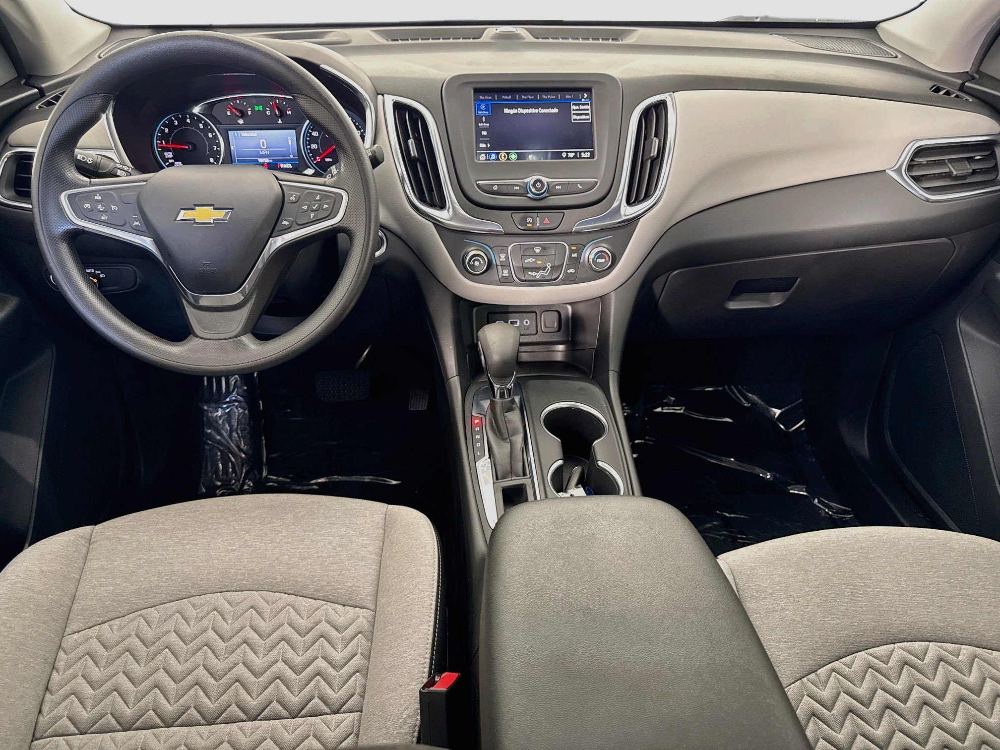 Used 2022 Chevrolet Equinox LS w/ LS Convenience Package FWD image 24