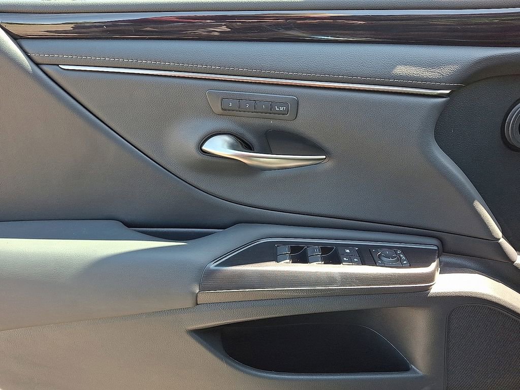 Certified 2021 Lexus ES 350 w/ Premium Package FWD image 25