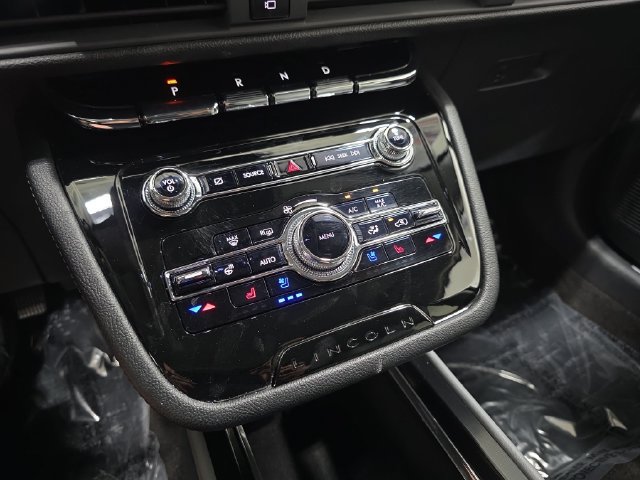 Certified 2022 Lincoln Corsair AWD w/ Equipment Group 101A image 21