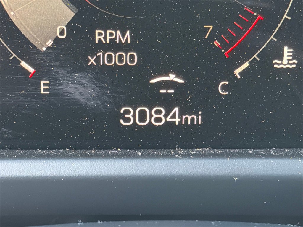 Used 2025 GMC Acadia Denali image 28