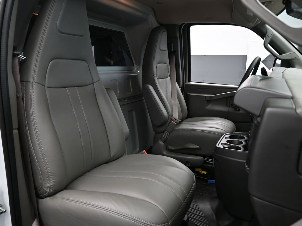 New 2025 Chevrolet Express 2500 Extended w/ Driver Convenience Package image 39