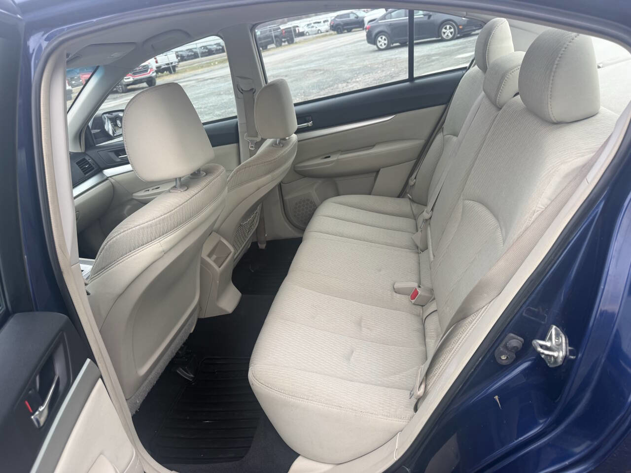 Used 2011 Subaru Legacy 2.5i Premium w/ All-Weather Pkg image 11